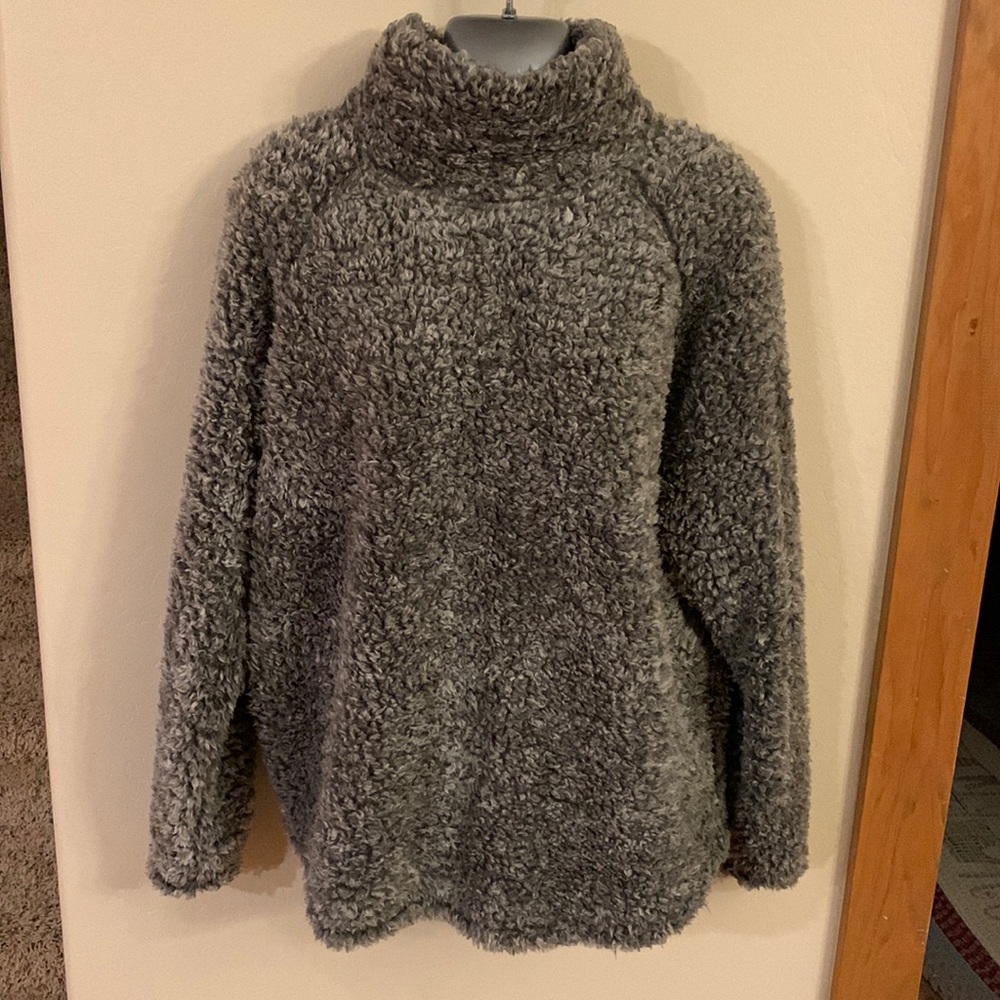 360 Women pull over sweater/jacket